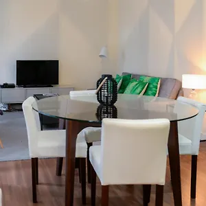 Near Marquês Pombal Square Appartement